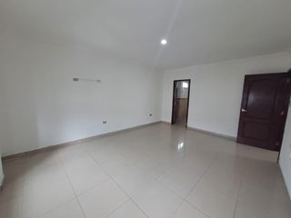 Foto 10 de Alquiler Villa en conjunto residencial privado al norte de Guayaquil