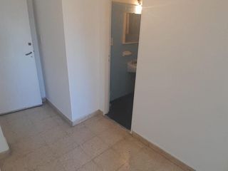 Foto 2 de Departamento 2 ambientes Ramos Mejia Centro