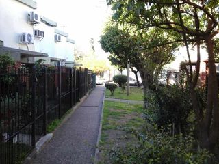 Foto 2 de Casa en alquiler en Moron Sur