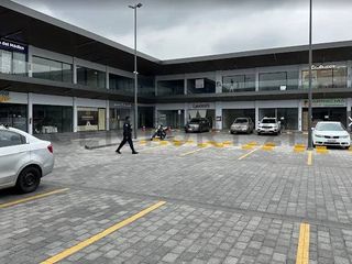 Foto 2 de ¡OPORTUNIDAD DE NEGOCIO EN LA JOYA! Local Comercial en Alquiler, Plaza Comercial