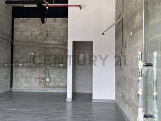 Foto 3 de ¡OPORTUNIDAD DE NEGOCIO EN LA JOYA! Local Comercial en Alquiler, Plaza Comercial