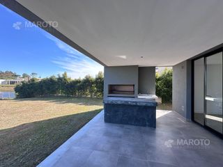 Foto 9 de CASA EN VENTA EN SAN MATIAS - MAROTO PROPIEDADES-