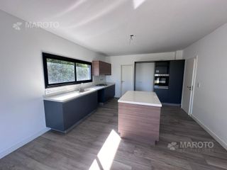 Foto 11 de CASA EN VENTA EN SAN MATIAS - MAROTO PROPIEDADES-
