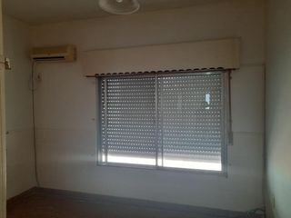 Foto 8 de PH en venta - 1 Dormitorio 1 Baño 1 Cochera - 104Mts2 - Quilmes Oeste