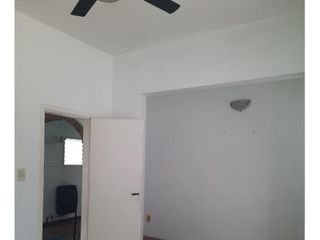 Foto 7 de PH en venta - 1 Dormitorio 1 Baño 1 Cochera - 104Mts2 - Quilmes Oeste