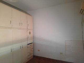 Foto 9 de PH en venta - 1 Dormitorio 1 Baño 1 Cochera - 104Mts2 - Quilmes Oeste