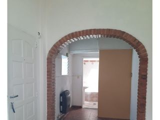 Foto 4 de PH en venta - 1 Dormitorio 1 Baño 1 Cochera - 104Mts2 - Quilmes Oeste