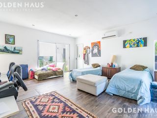 Foto 23 de Casa Moderna en Venta con Doble Bosque en Los Castores - Nordelta