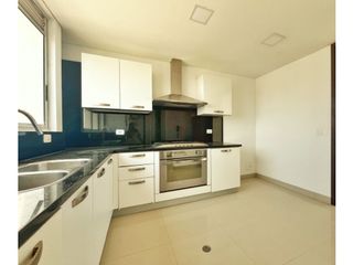Foto 8 de SE ARRIENDA APARTAMENTO EN CASTILLOGRANDE VISTA A LA BAHA CARTAGENA!