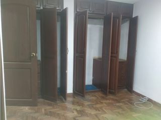 Foto 6 de La Kennedy, Casa Comercial en Renta, 200m2, 4 Ambientes