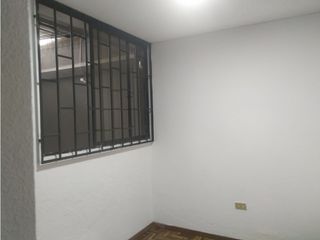 Foto 4 de La Kennedy, Casa Comercial en Renta, 200m2, 4 Ambientes