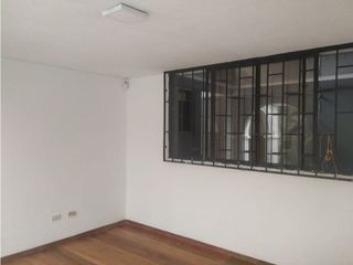 Foto 7 de La Kennedy, Casa Comercial en Renta, 200m2, 4 Ambientes