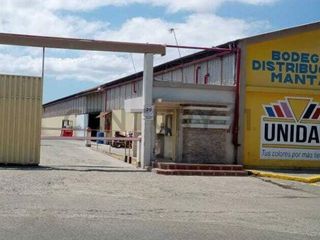 Foto 6 de GALPÓN INDUSTRIAL UBICADO EN ARTERIA COMERCIAL DE MANTA