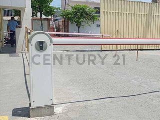 Foto 7 de GALPÓN INDUSTRIAL UBICADO EN ARTERIA COMERCIAL DE MANTA