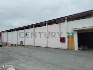 Foto 4 de GALPÓN INDUSTRIAL UBICADO EN ARTERIA COMERCIAL DE MANTA