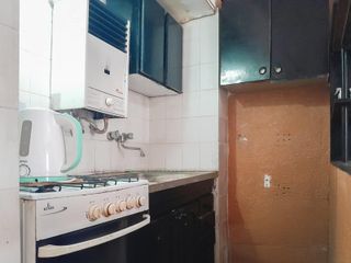 Foto 6 de Departamento de escalera, un dormitorio, primer piso. Balcón.