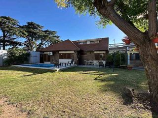 Foto 21 de Chalet en venta en Quilmes Oeste
