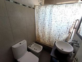 Foto 8 de Departamento en Venta de 4 ambientes en Laferrere