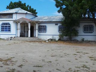Foto 1 de Casa en la Coruña Pichincha - Quito 573.80 m2