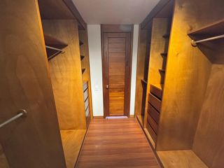 Foto 15 de Exclusivo Apartamento en Alquiler en Rosales Bajo, Bogotá