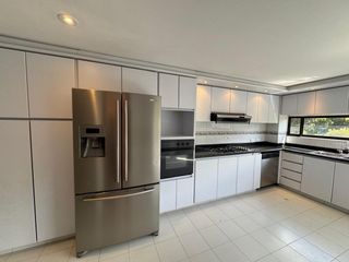 Foto 11 de Exclusivo Apartamento en Alquiler en Rosales Bajo, Bogotá