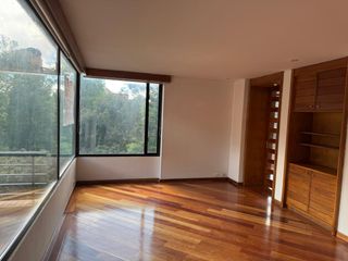 Foto 2 de Exclusivo Apartamento en Alquiler en Rosales Bajo, Bogotá