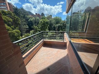 Foto 4 de Exclusivo Apartamento en Alquiler en Rosales Bajo, Bogotá