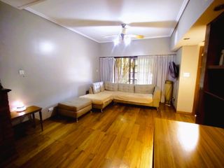 Foto 3 de CASA EN VENTA 4 DORMITORIOS, QUINCHO, JARDÍN. QUILMES ESTE