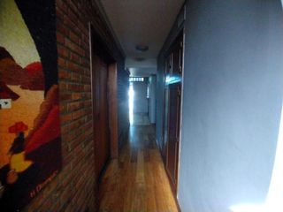 Foto 4 de CASA EN VENTA 4 DORMITORIOS, QUINCHO, JARDÍN. QUILMES ESTE
