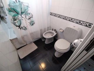 Foto 19 de CASA EN VENTA 4 DORMITORIOS, QUINCHO, JARDÍN. QUILMES ESTE
