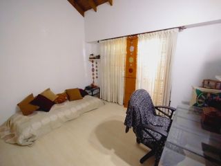 Foto 26 de CASA EN VENTA 4 DORMITORIOS, QUINCHO, JARDÍN. QUILMES ESTE