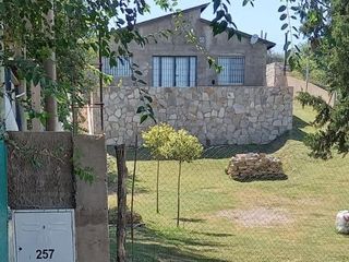 Foto 2 de VENTA Casa 1 dormitorio. El Volcán
