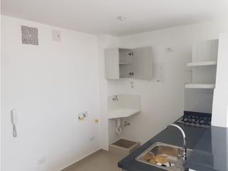 Foto 4 de Arriendo apartaestudio skyros 79