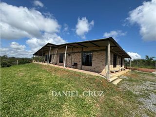 Foto 1 de ALQUILER CASA CAMPESTRE VEREDA CLARETE - POPAYN