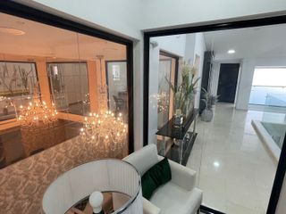 Foto 30 de Venta De Casa, Local, Sur De Cali, Ciudad Jardin