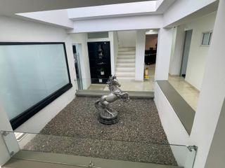 Foto 12 de Venta De Casa, Local, Sur De Cali, Ciudad Jardin