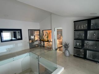 Foto 23 de Venta De Casa, Local, Sur De Cali, Ciudad Jardin