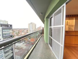 Foto 1 de Departamento en  alquiler de 2 ambientes con cochera