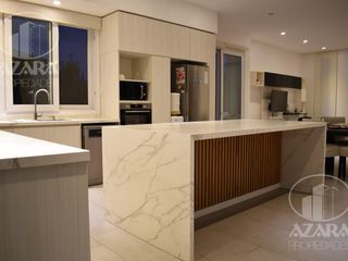 Foto 9 de Hermosa casa de 4 ambientes amoblada con acceso propio a la laguna y amenities