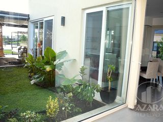 Foto 6 de Hermosa casa de 4 ambientes amoblada con acceso propio a la laguna y amenities
