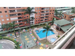 Foto 1 de APARTAMENTO EN VENTA LA FLORA P10 100M2 3HB 3BÑ 2PQLINEA DP