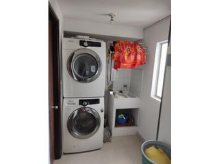 Foto 8 de APARTAMENTO EN VENTA LA FLORA P10 100M2 3HB 3BÑ 2PQLINEA DP