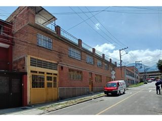 Foto 4 de ACSI 1099. Se vende casa en Bogotá en el 20 de Julio