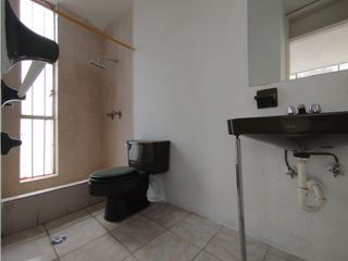 Foto 10 de La Paz, Casa Comercial en Renta, 350m2, 7 Ambientes