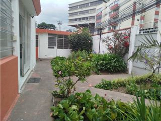 Foto 12 de La Paz, Casa Comercial en Renta, 350m2, 7 Ambientes