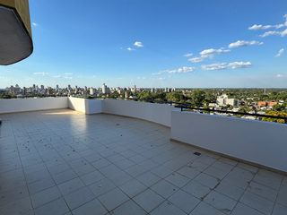 Foto 5 de Departamento en alquiler de 3 dormitorios c/ cochera