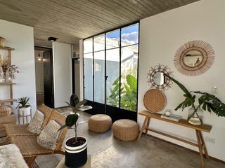 Foto 3 de Venta de casa de 3 dormitorios a la laguna en el Barrio San Rafael, Villanueva