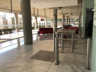 Foto 4 de Impecables oficinas amuebladas en alquiler