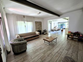 Foto 1 de VENTA Casa en Don Torcuato