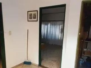 Foto 4 de Casa en alquiler - 4 Dormitorios 2 Baños -300Mts2 - Caballito